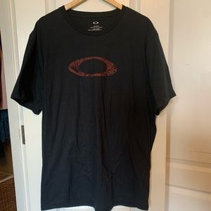 Oakley T-Shirt